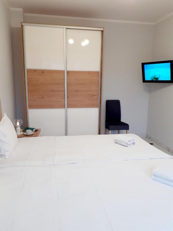 Willa Na Bielanach Appartement Bielany Wrocławskie Buitenkant foto